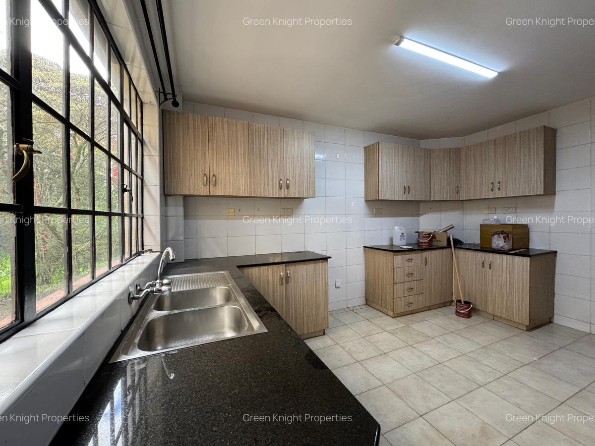 Serviced 3 Bed Apartment with En Suite in Lavington - 4