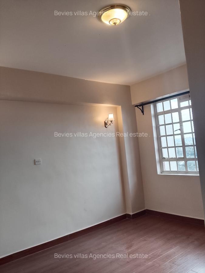 2 Bed Apartment with En Suite at Parklands - 11