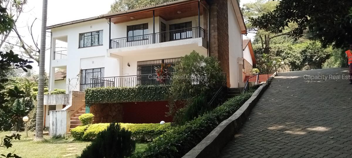 8 Bed Townhouse with Garden in Westlands Area - 1