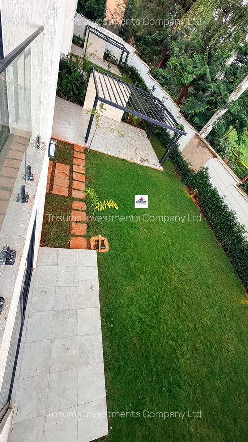 4 Bed House with En Suite in Runda - 13