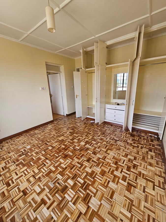 3 Bed Apartment with En Suite at Kilimani - 12