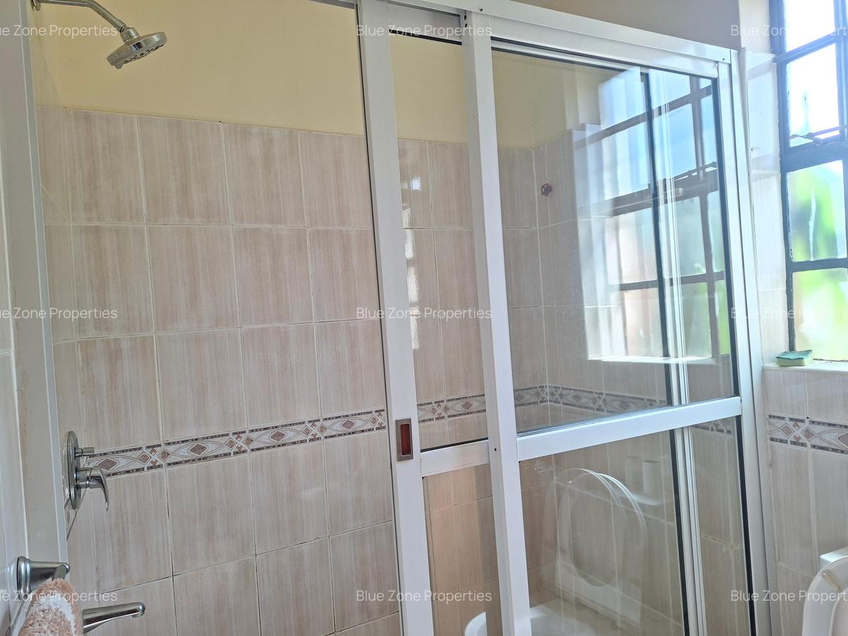 4 Bed Townhouse with En Suite at Off Glory Rd - 11