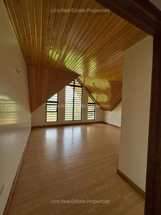 5 Bed Townhouse with En Suite in Runda - 20