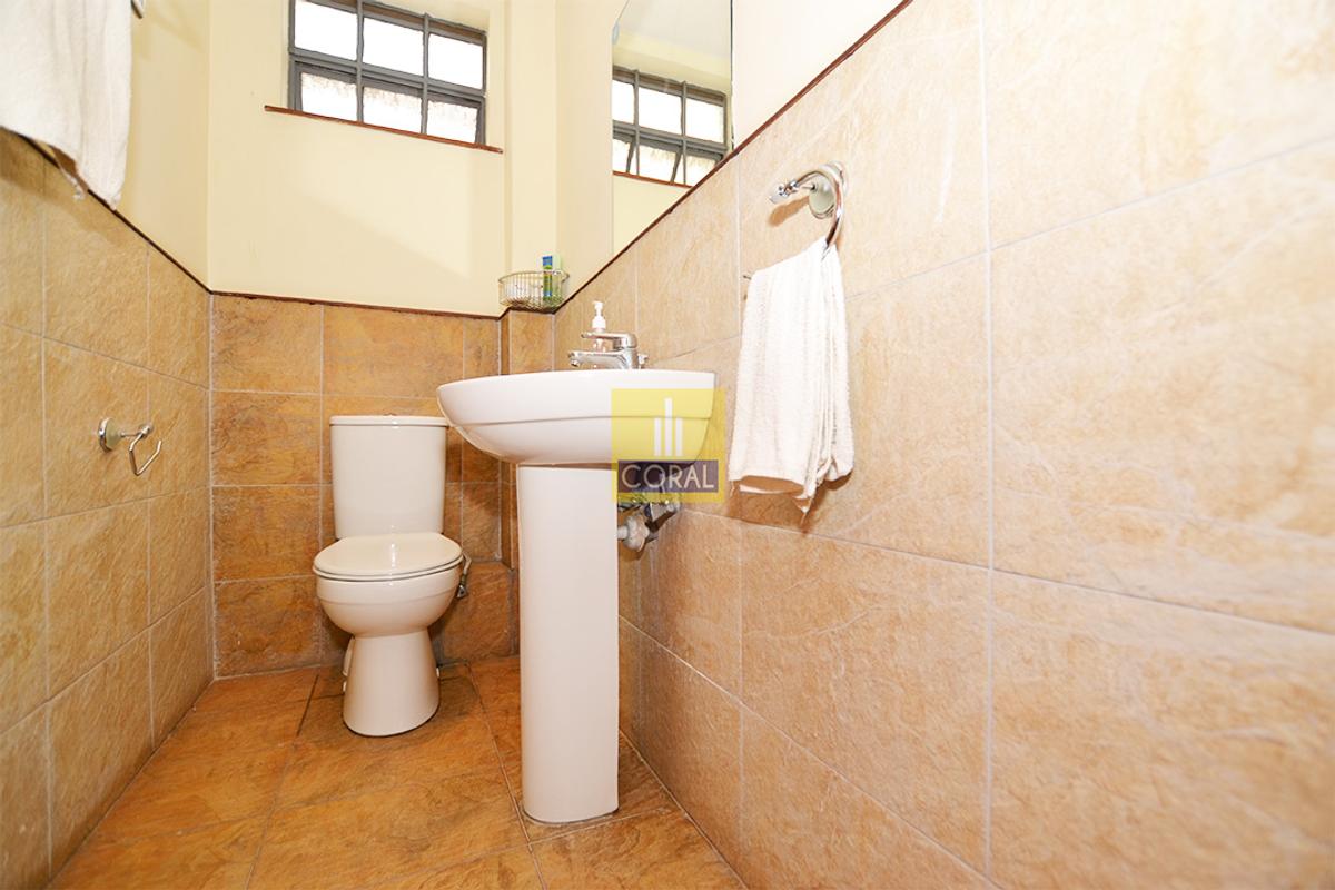 4 Bed Apartment in Westlands Area - 12