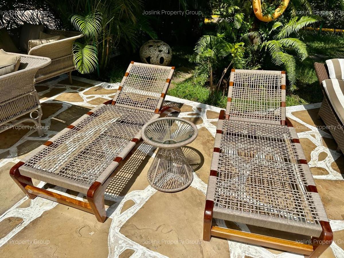 Serviced 2 Bed Apartment with En Suite at Mt Kenya - 5