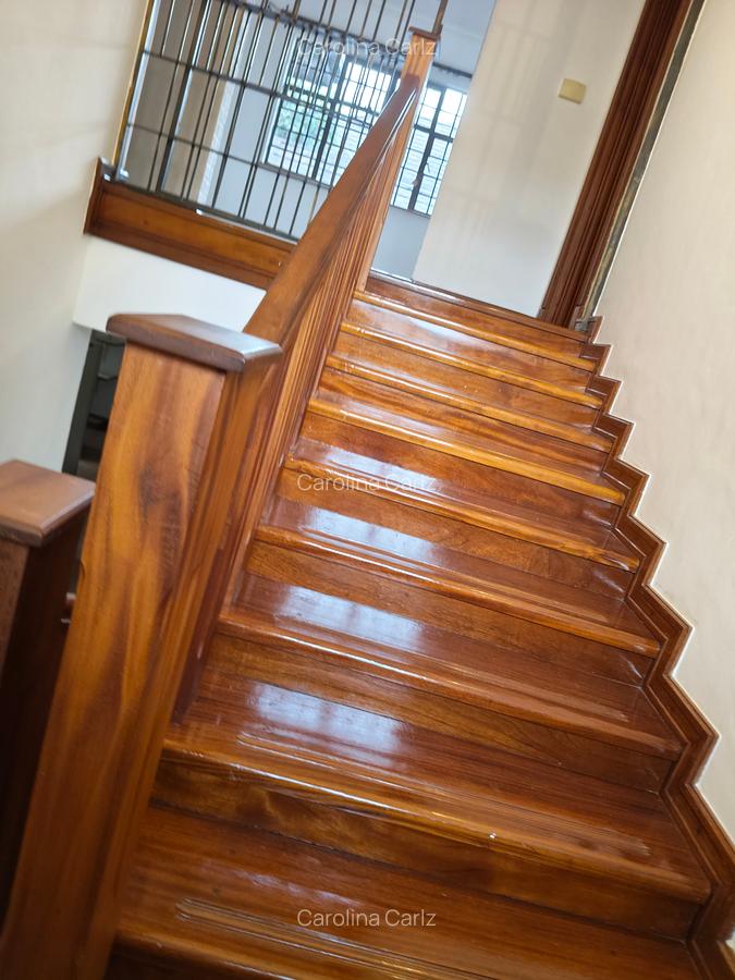4 Bed Townhouse with En Suite at Peponi Road - 19