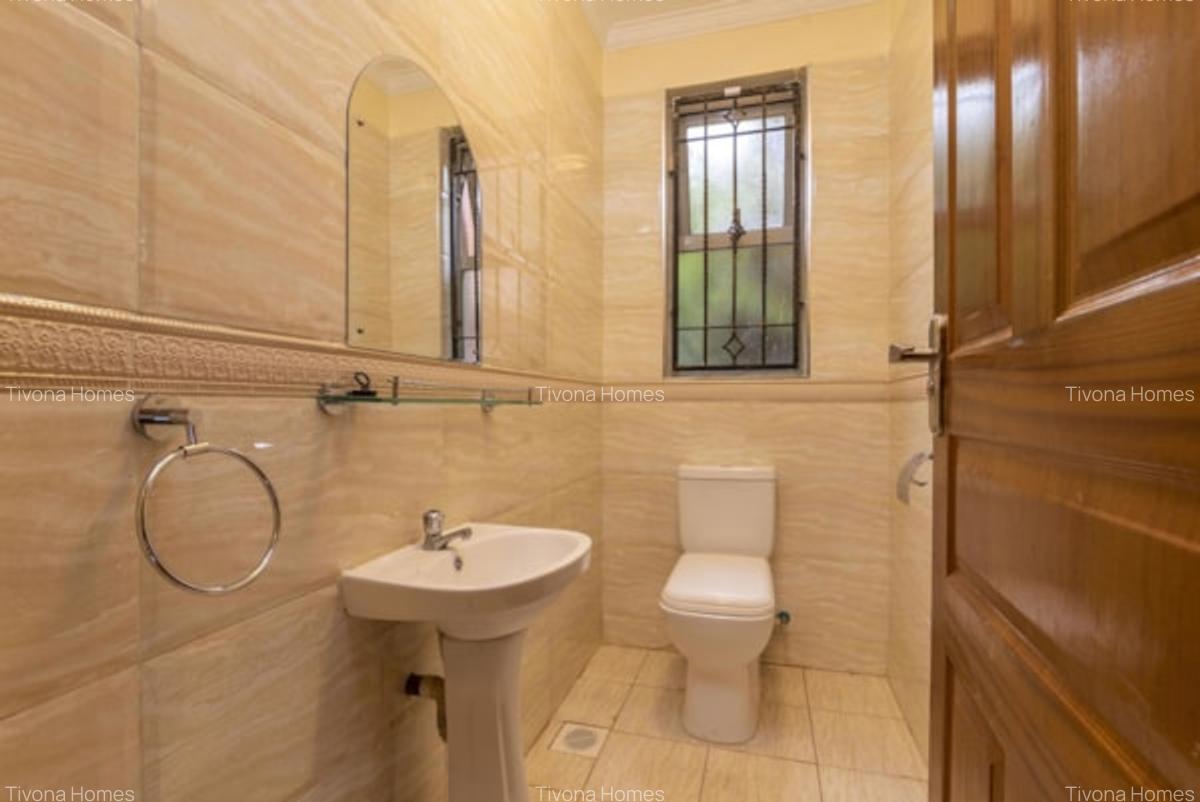 4 Bed Townhouse with En Suite in Runda - 5