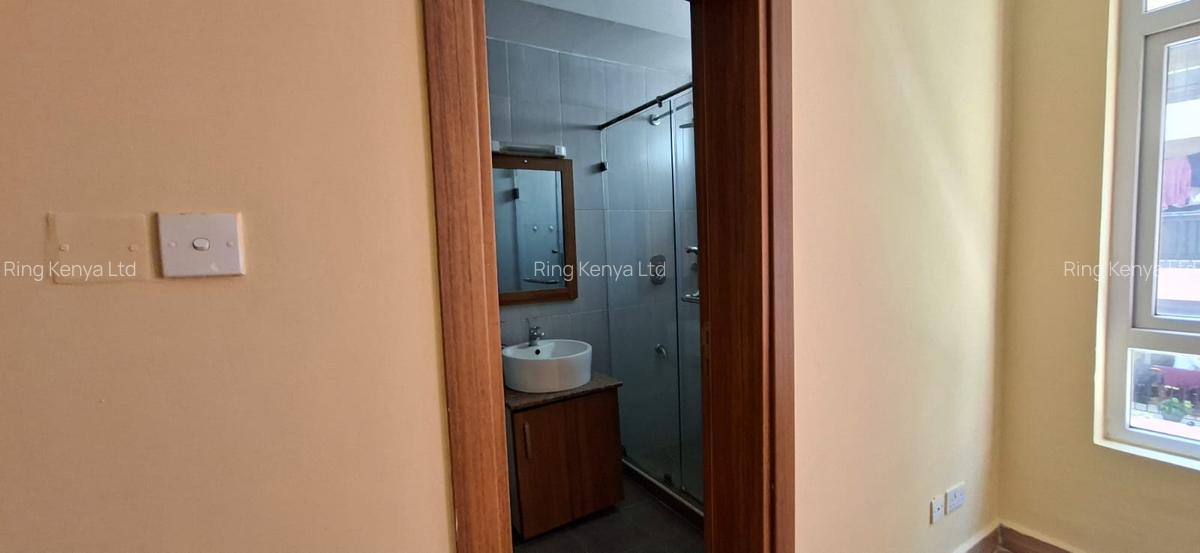 3 Bed Apartment with En Suite in Kilimani - 10