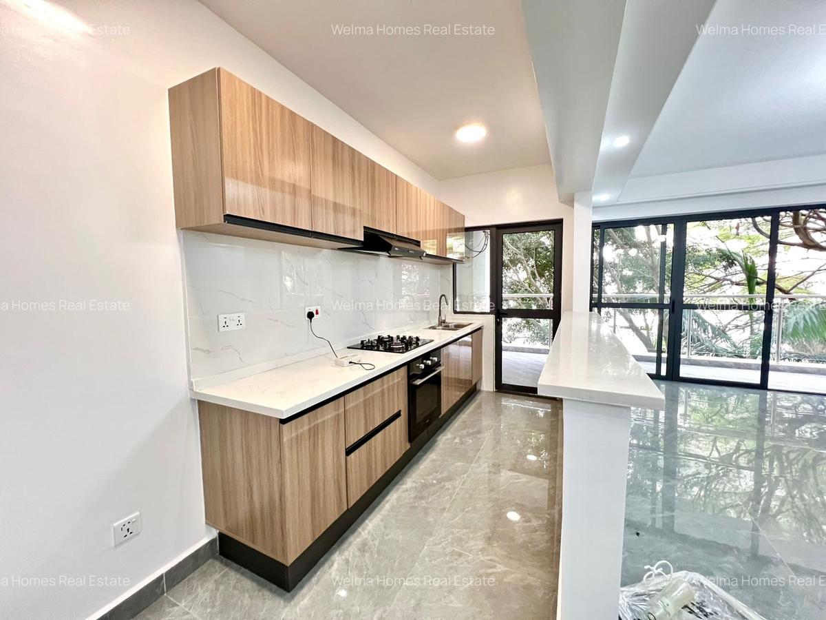 2 Bed Apartment with En Suite in Riverside - 3