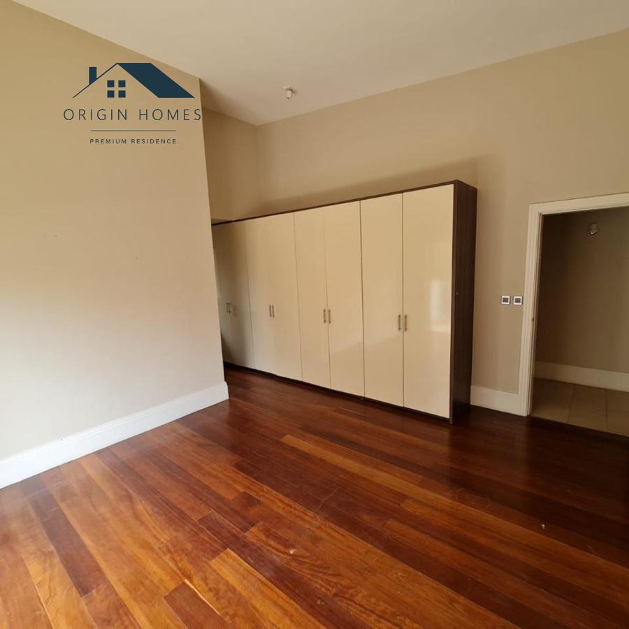 3 Bed Apartment with En Suite at Westlands - 11