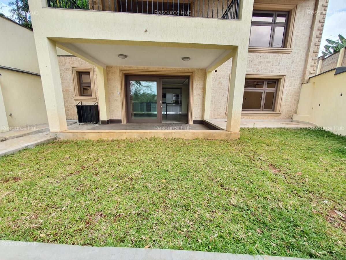 1 Bed Townhouse with Garden at Off Brook House Drive - 1