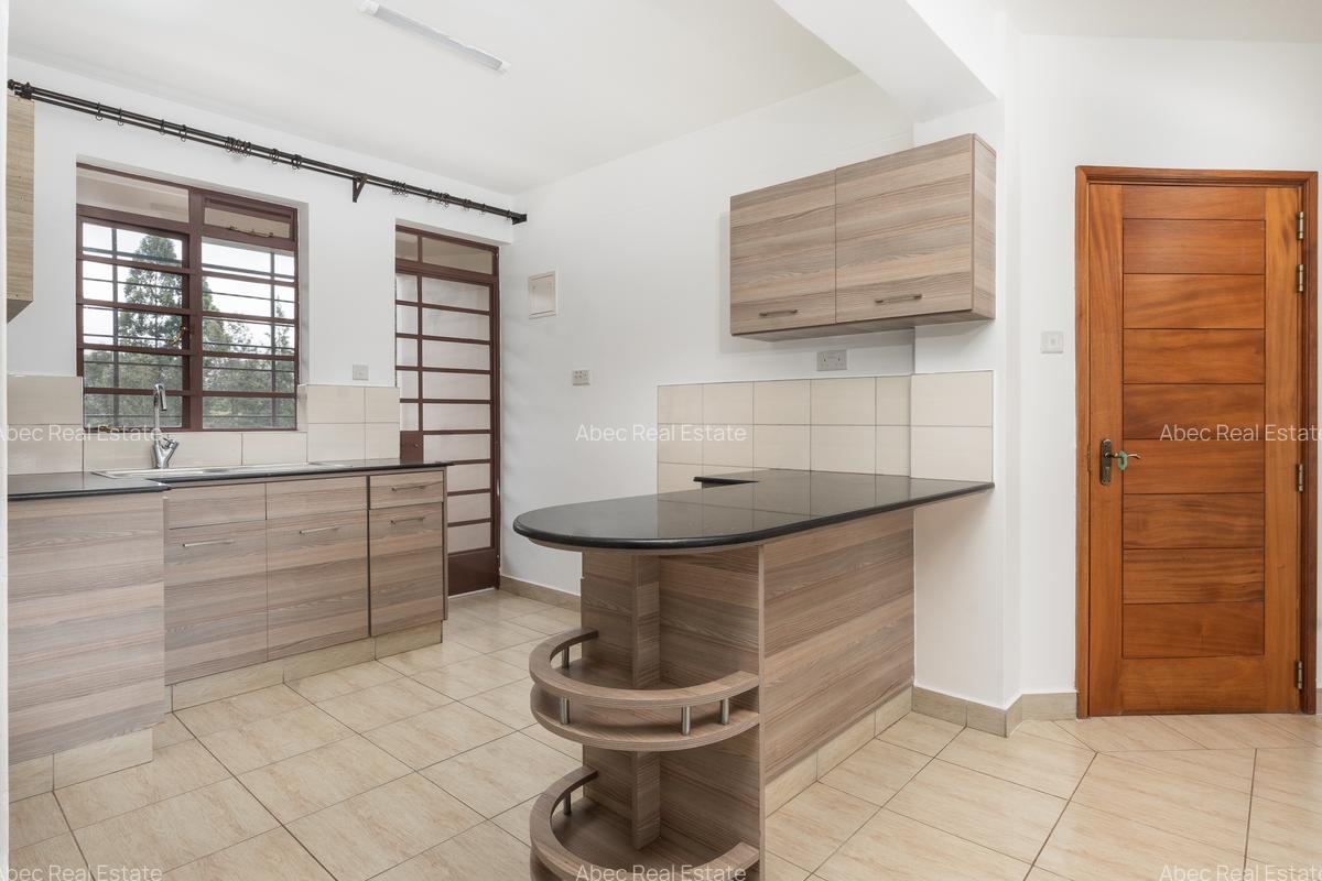 2 Bed Apartment with En Suite at Naivasha Road - 5