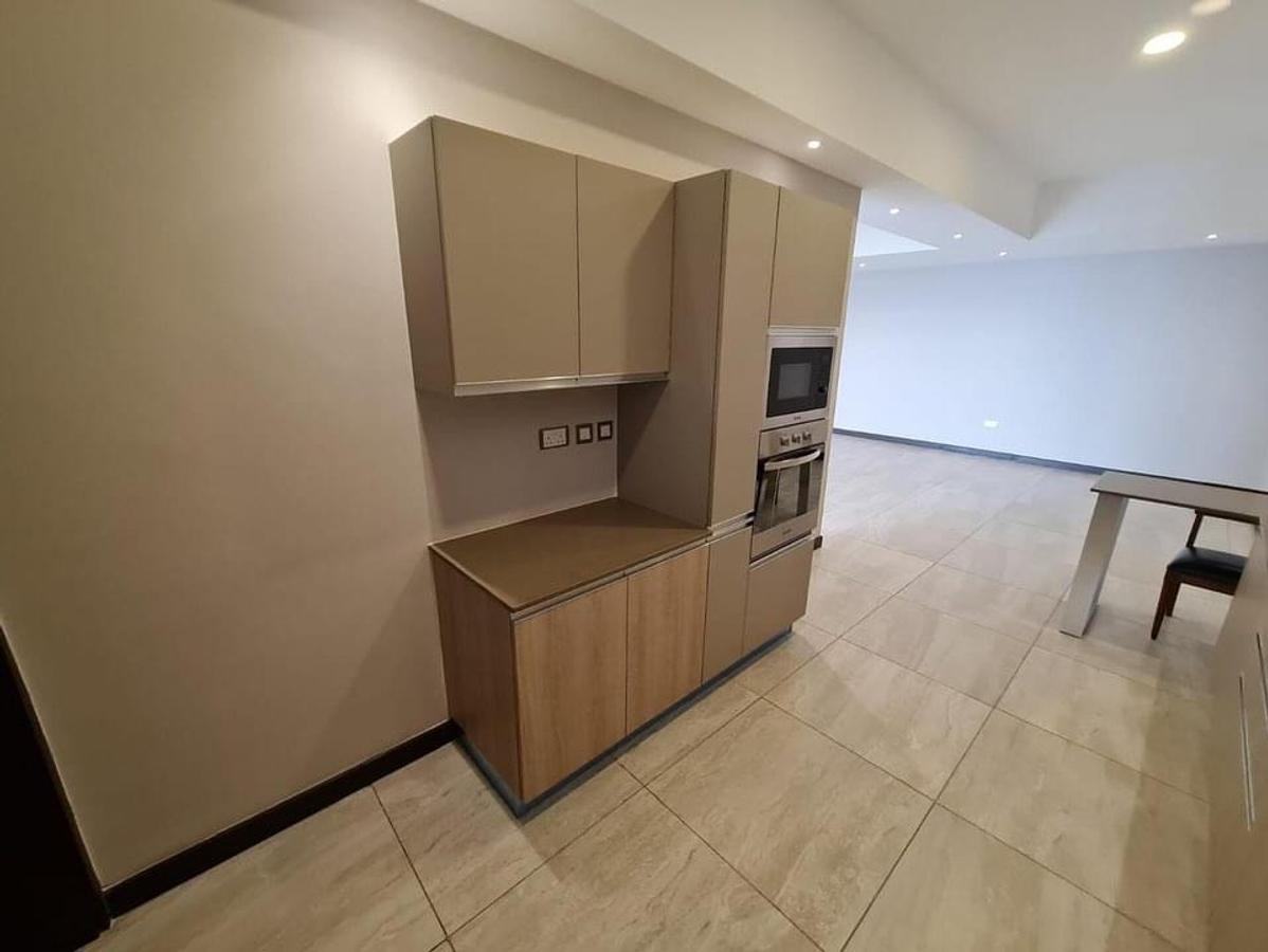 3 Bed Apartment with En Suite in Westlands Area - 6