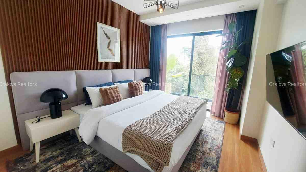 2 Bed Apartment with En Suite at Riverside Drive - 4