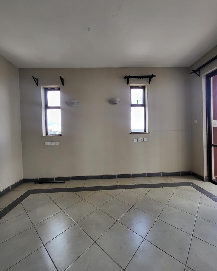 3 Bed Apartment with En Suite in South C - 3