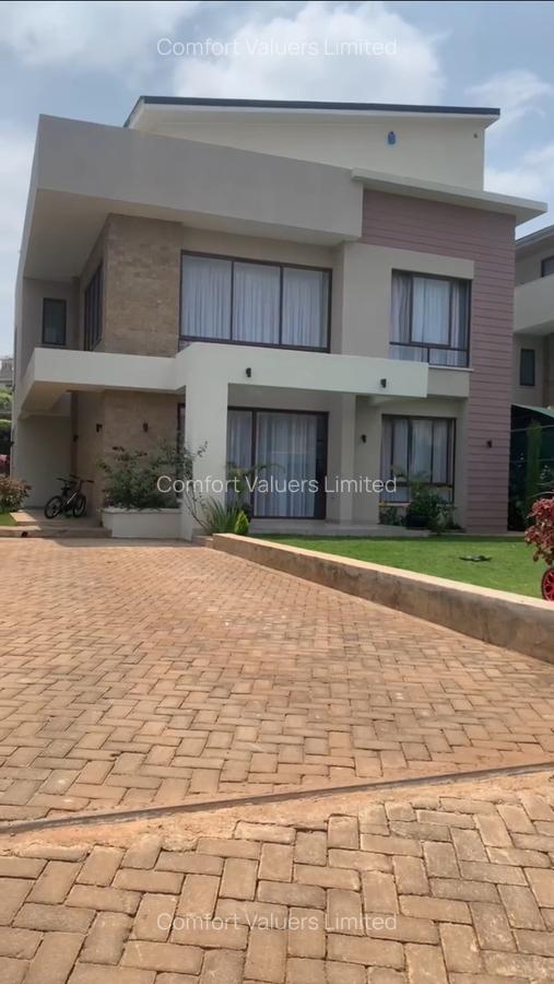 4 Bed Townhouse with En Suite at Runda - 3