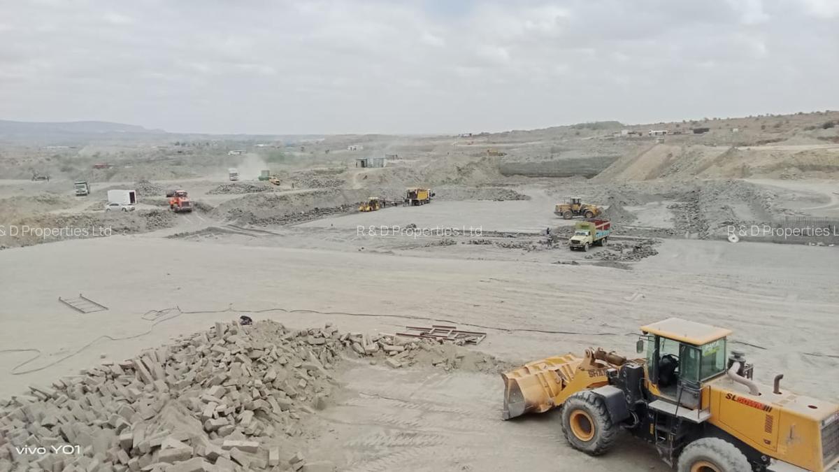 Commercial Land in Mlolongo - 1