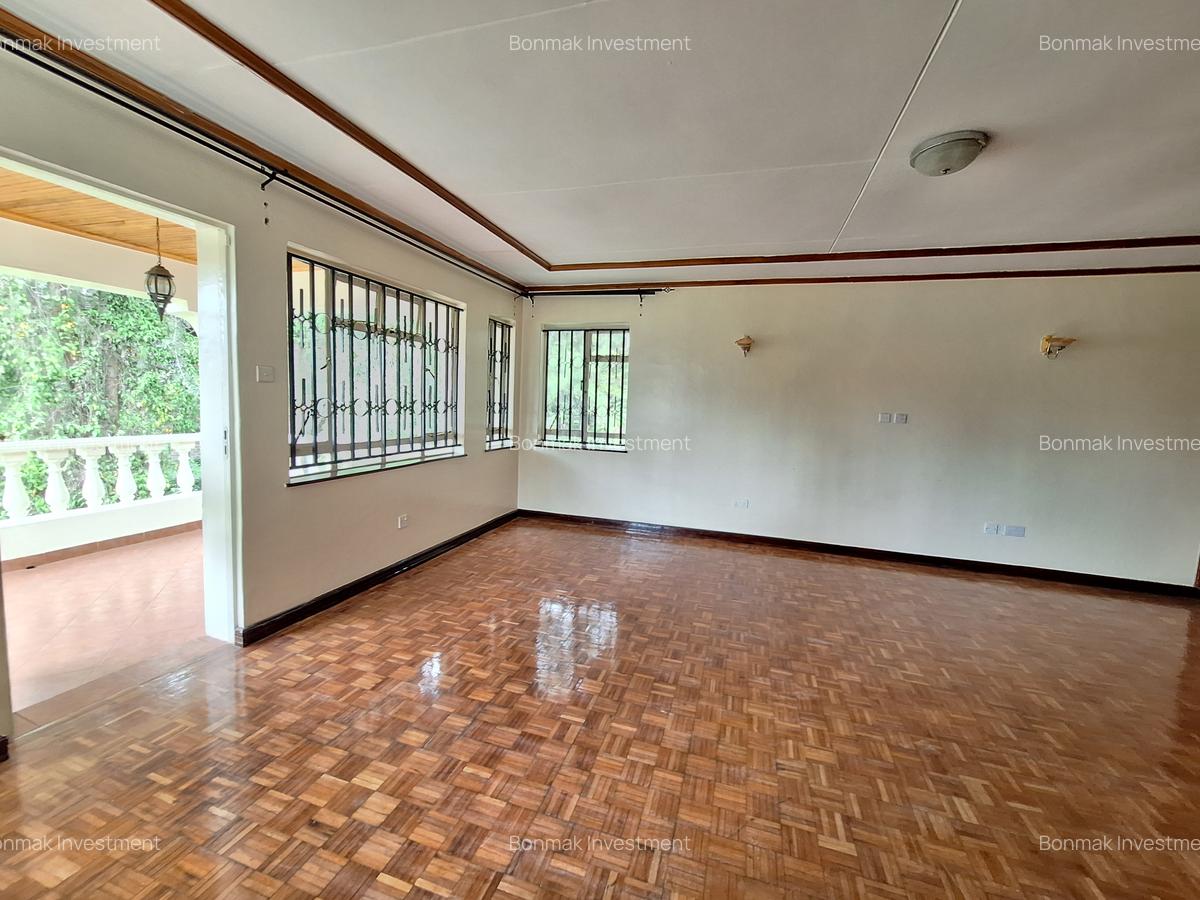 4 Bed Townhouse with En Suite at Lavington Estate - 12