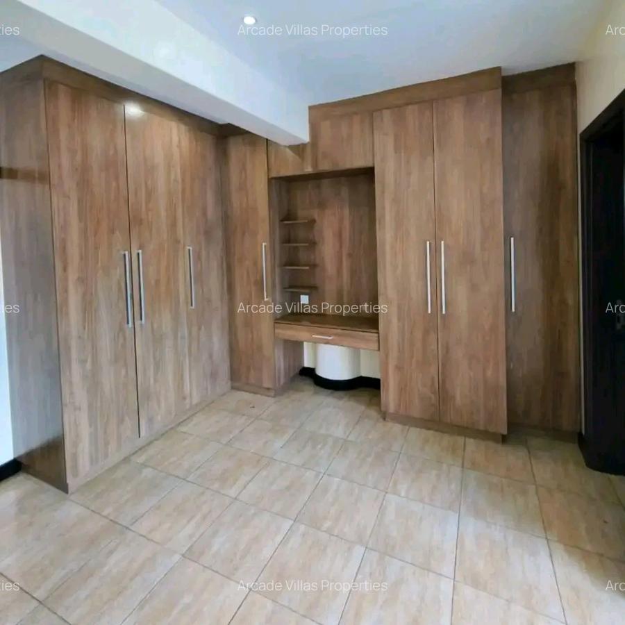 2 Bed Apartment with En Suite at Kileleshwa - 4