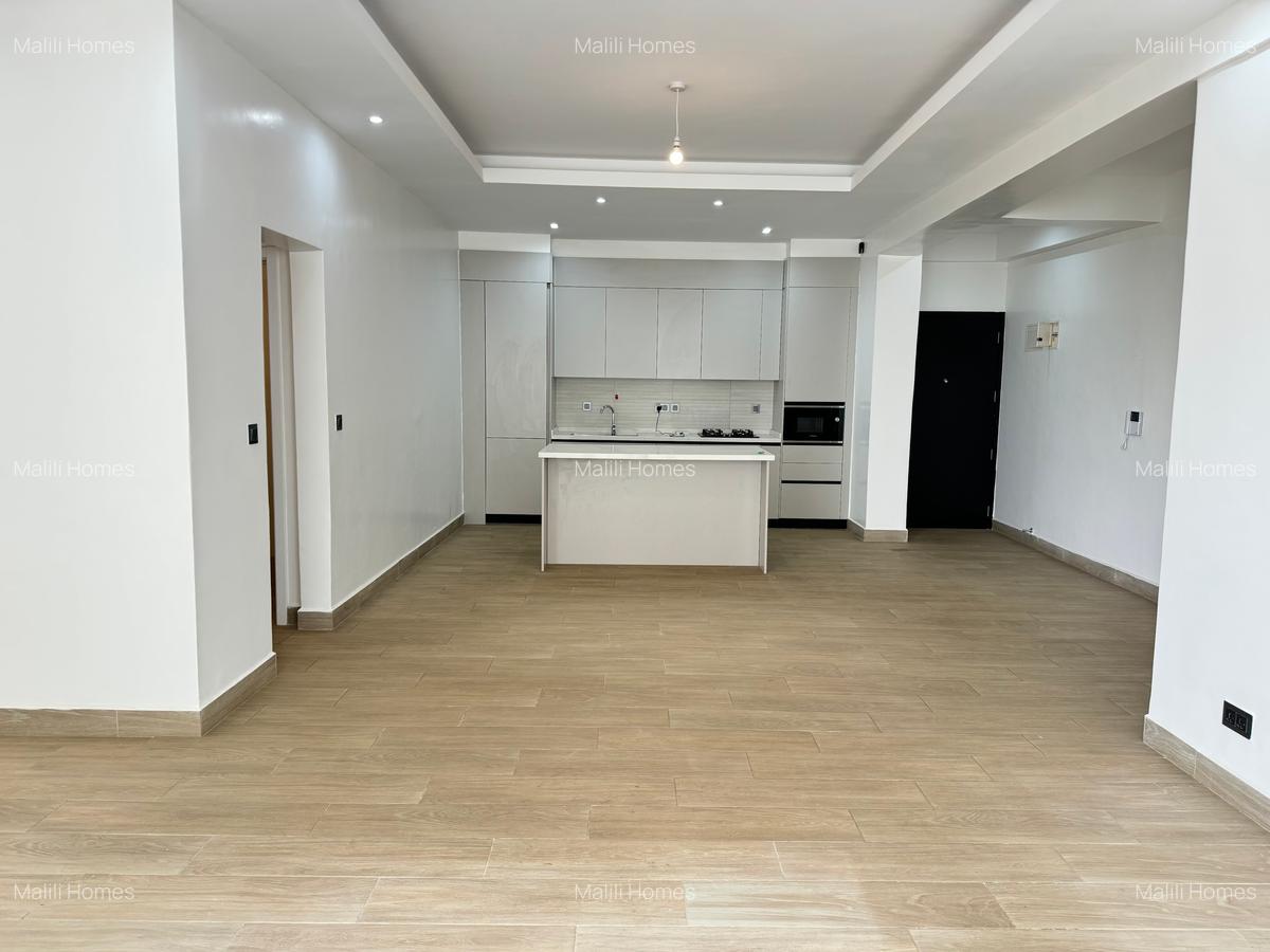2 Bed Apartment in Riverside - 1