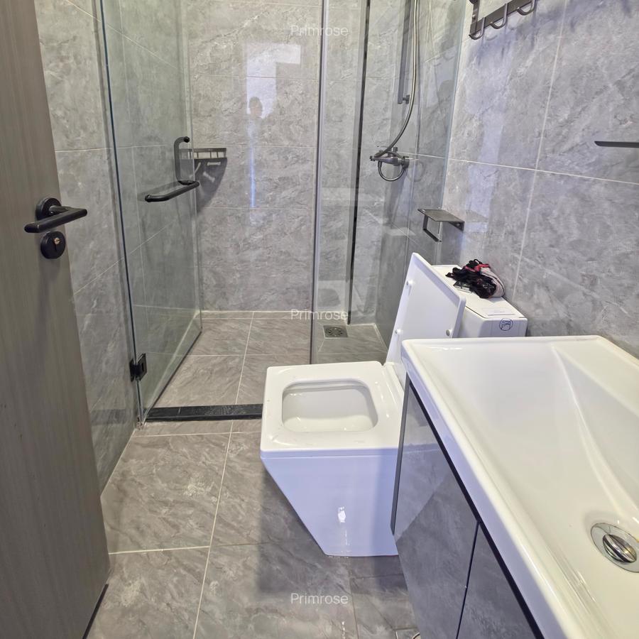 2 Bed Apartment with En Suite in Lavington - 11