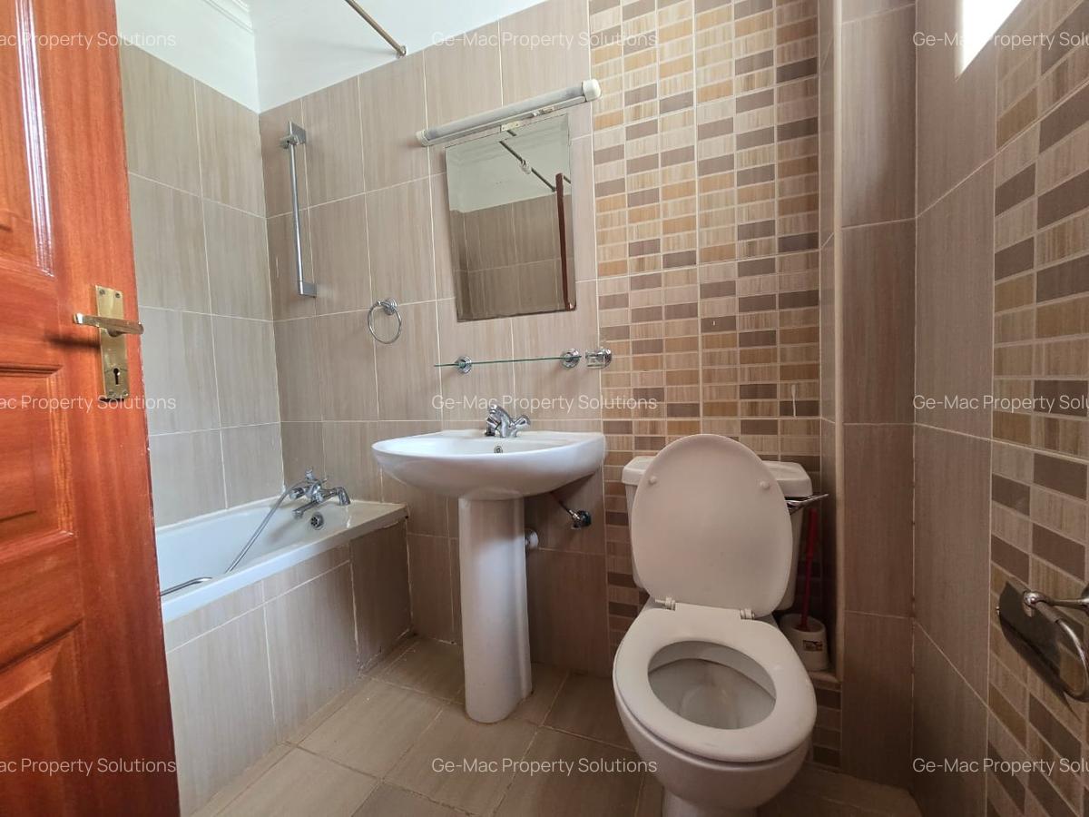 4 Bed Townhouse with En Suite in Nyari - 18