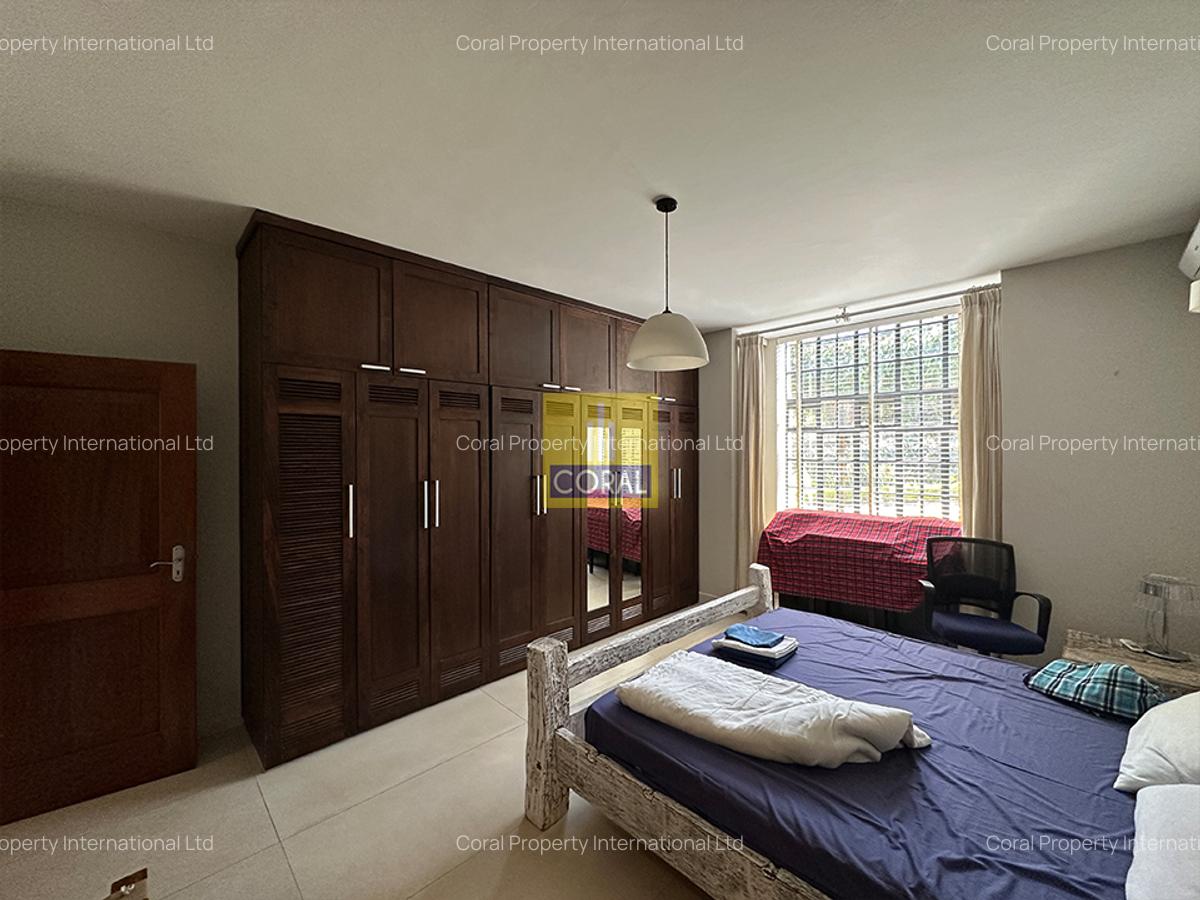 6 Bed Townhouse in Spring Valley - 12