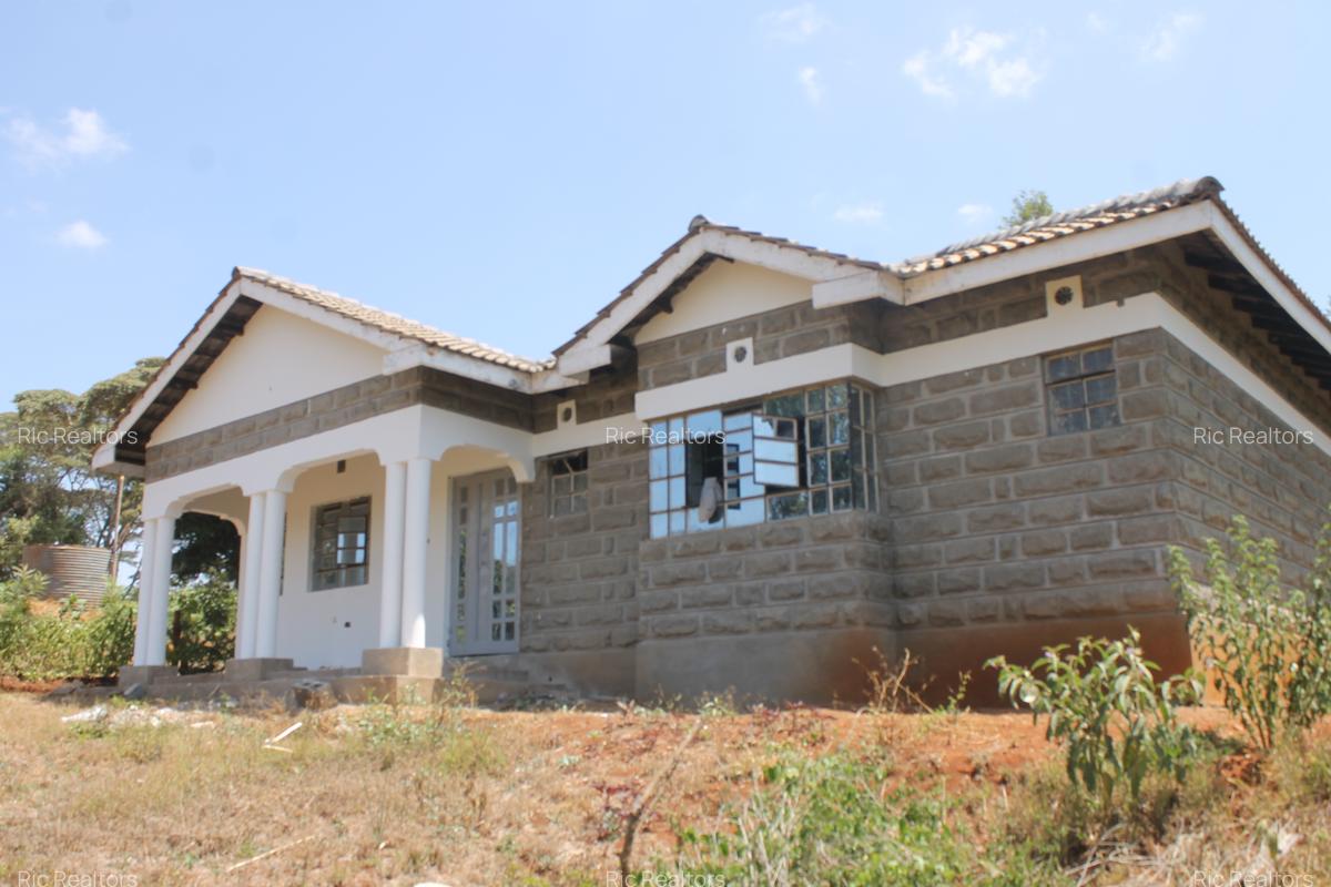 3 Bed House with Garden at Karen - Plains - 3