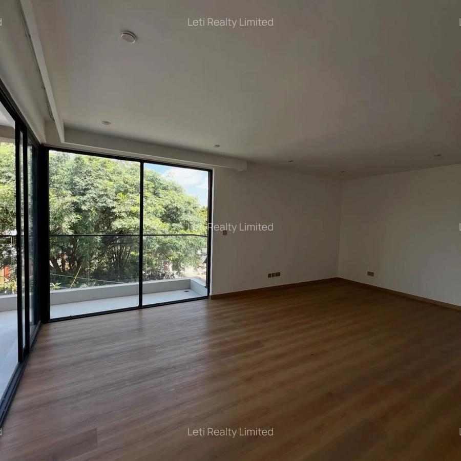 5 Bed Townhouse with En Suite in Lavington - 9