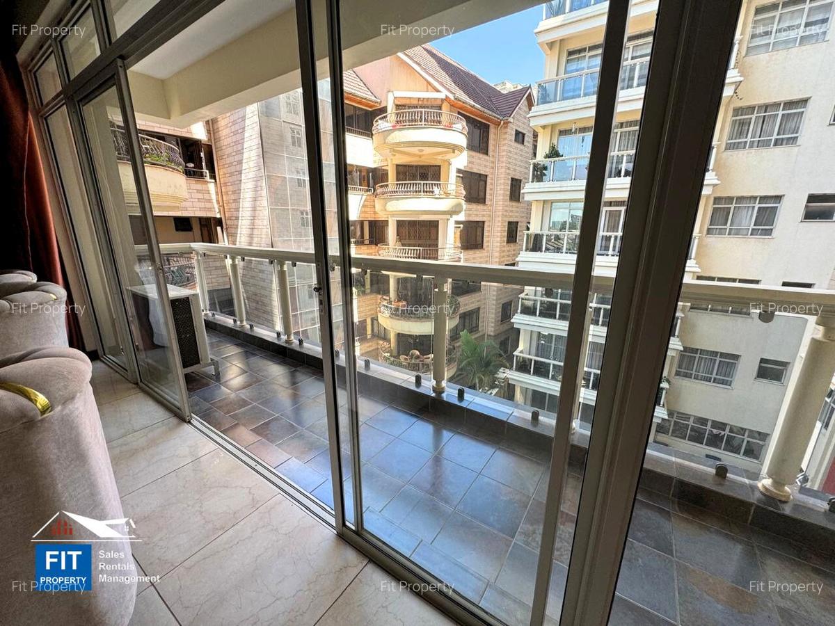 3 Bed Apartment with En Suite in Parklands - 5