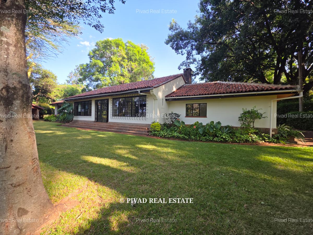 4 Bed House with Garden in Rosslyn - 1