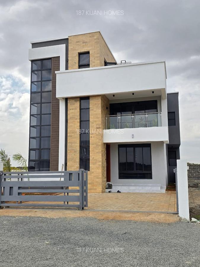 4 Bed Townhouse with En Suite at Off Thika Highway - 1