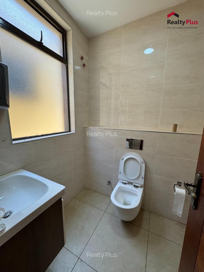5 Bed Villa with En Suite in Kileleshwa - 6