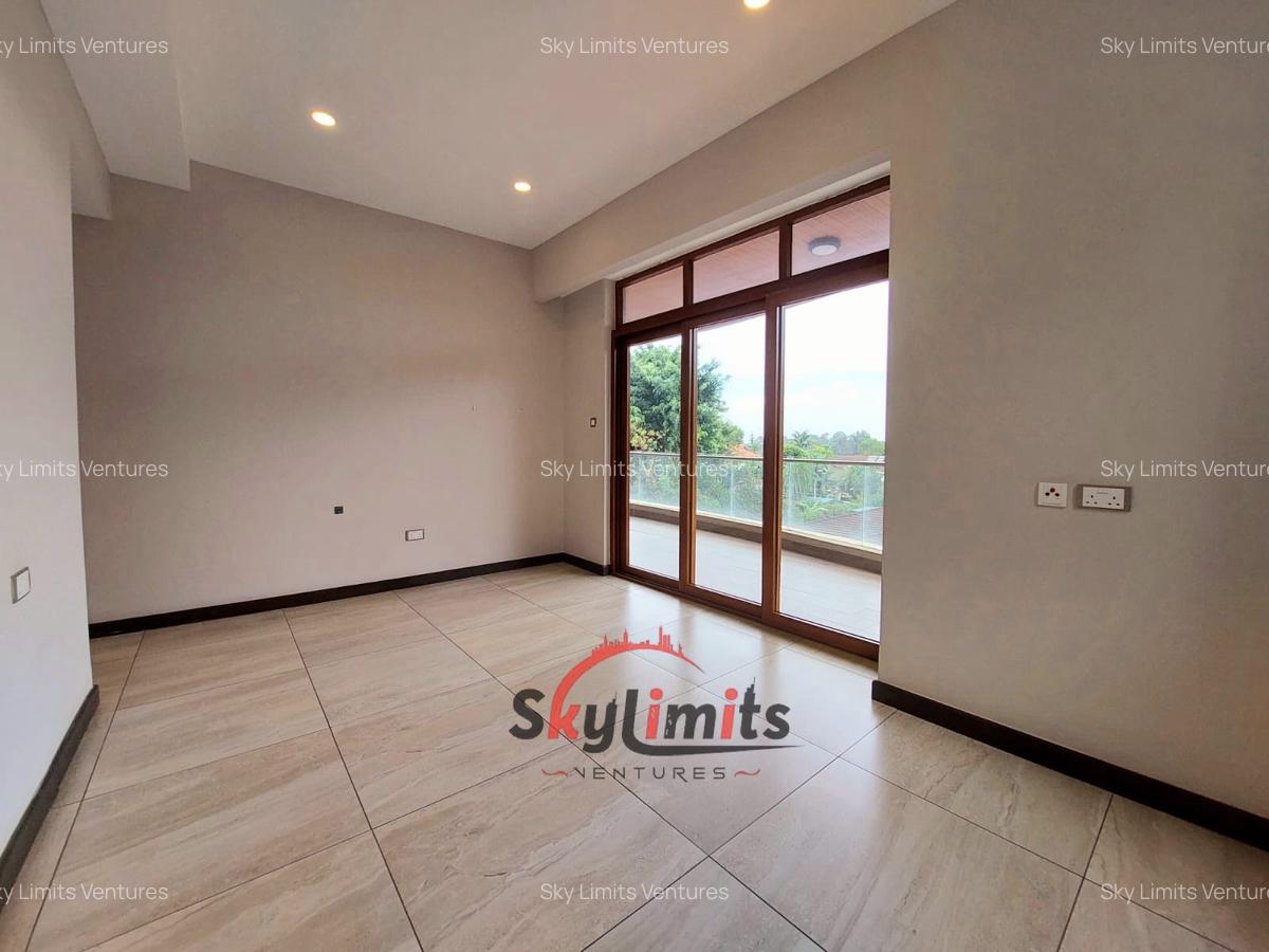 3 Bed Apartment with En Suite at General Mathenge - 16