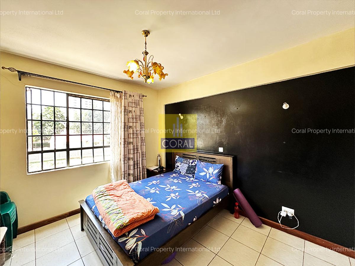 4 Bed Apartment with En Suite in Parklands - 9