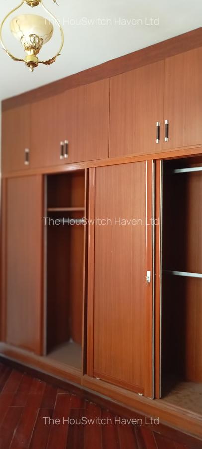 5 Bed Townhouse with En Suite at Off Isaac Gathanju Rd - 10