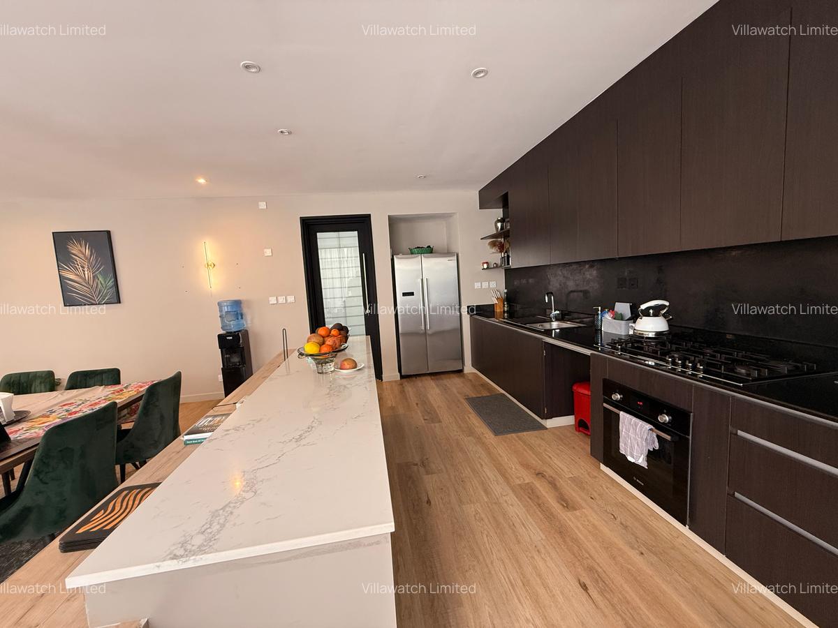 4 Bed Townhouse with En Suite at Runda - 5