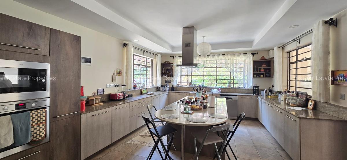 5 Bed Townhouse with En Suite in Lower Kabete - 11