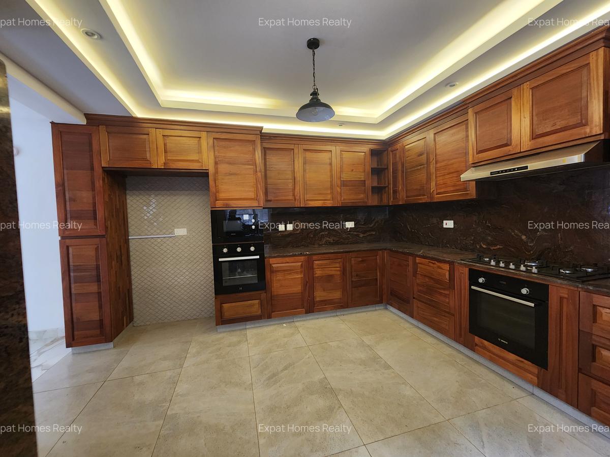 6 Bed Villa with Staff Quarters in Lavington - 7