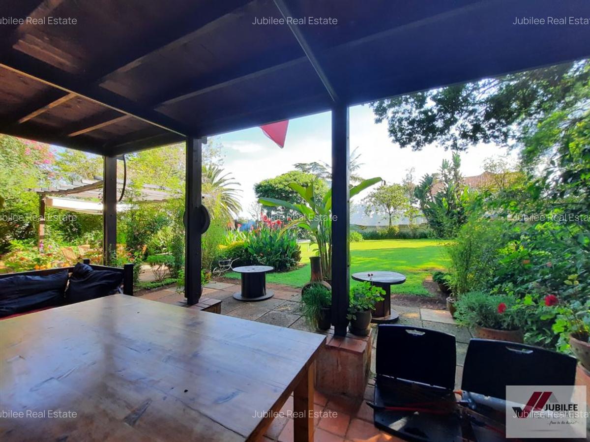 3 Bed House with En Suite in Nyari - 7