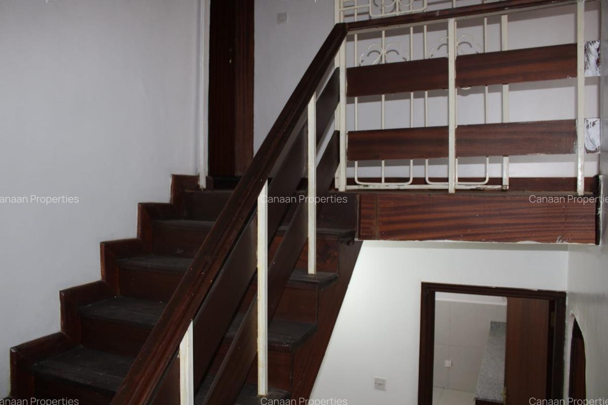 4 Bed Townhouse with Garden in Kilimani - 3
