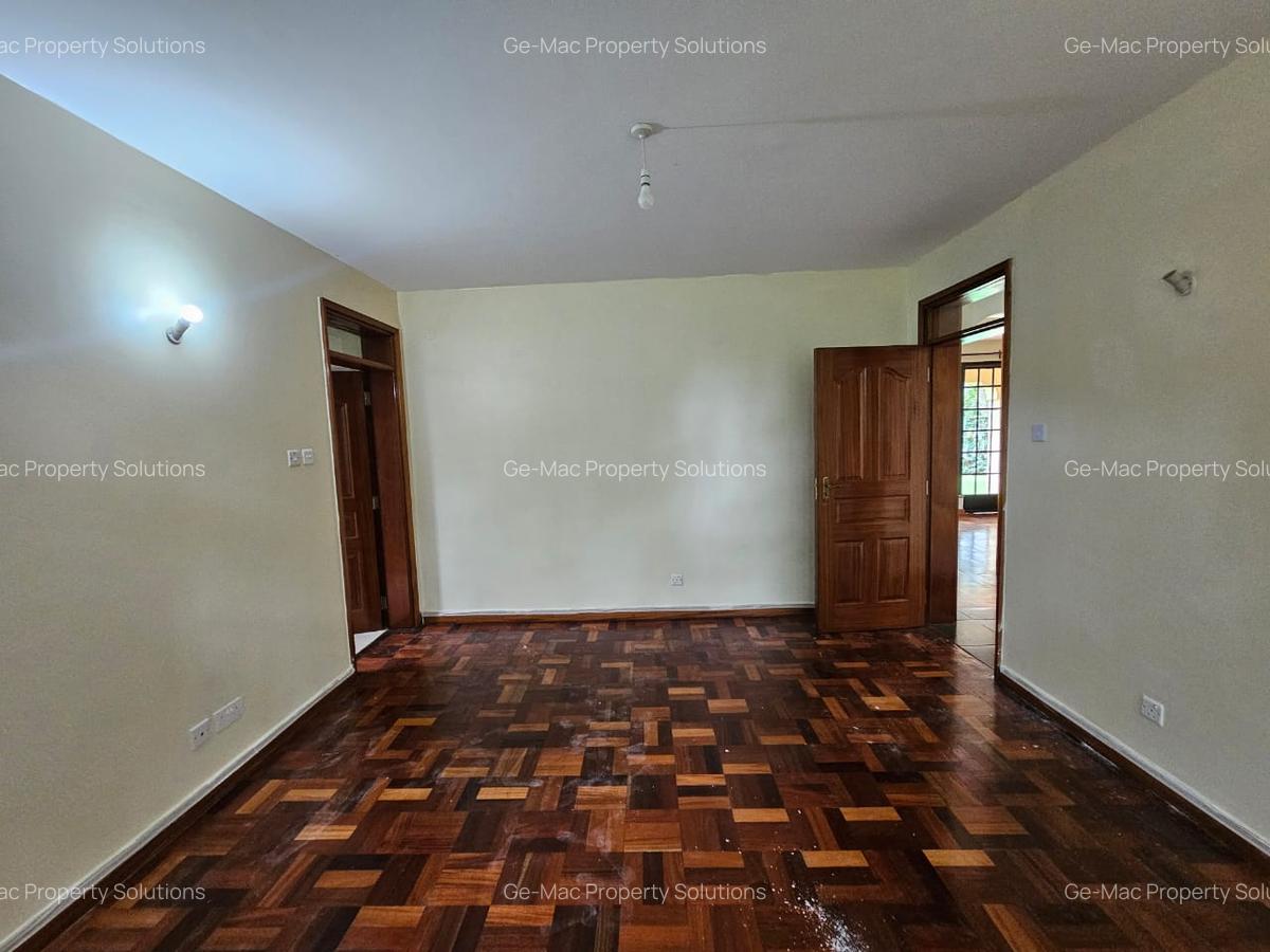 4 Bed House with En Suite in Runda - 13