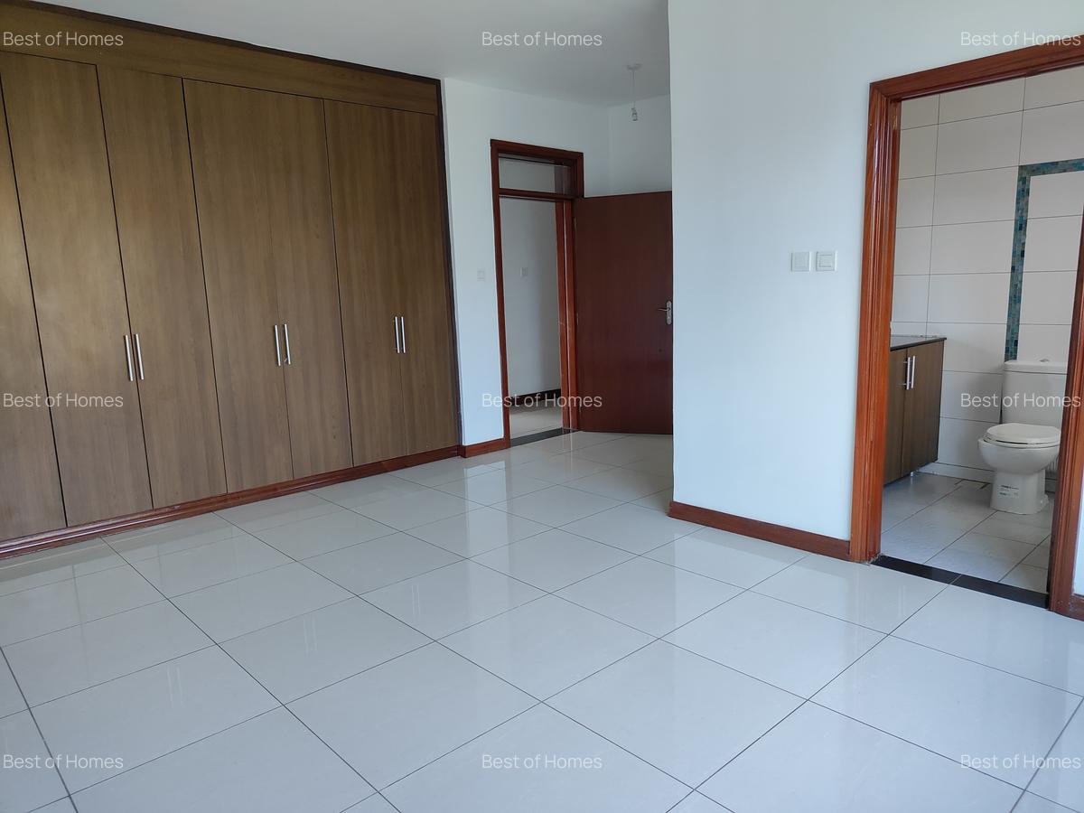 4 Bed Apartment with En Suite in Westlands Area - 14