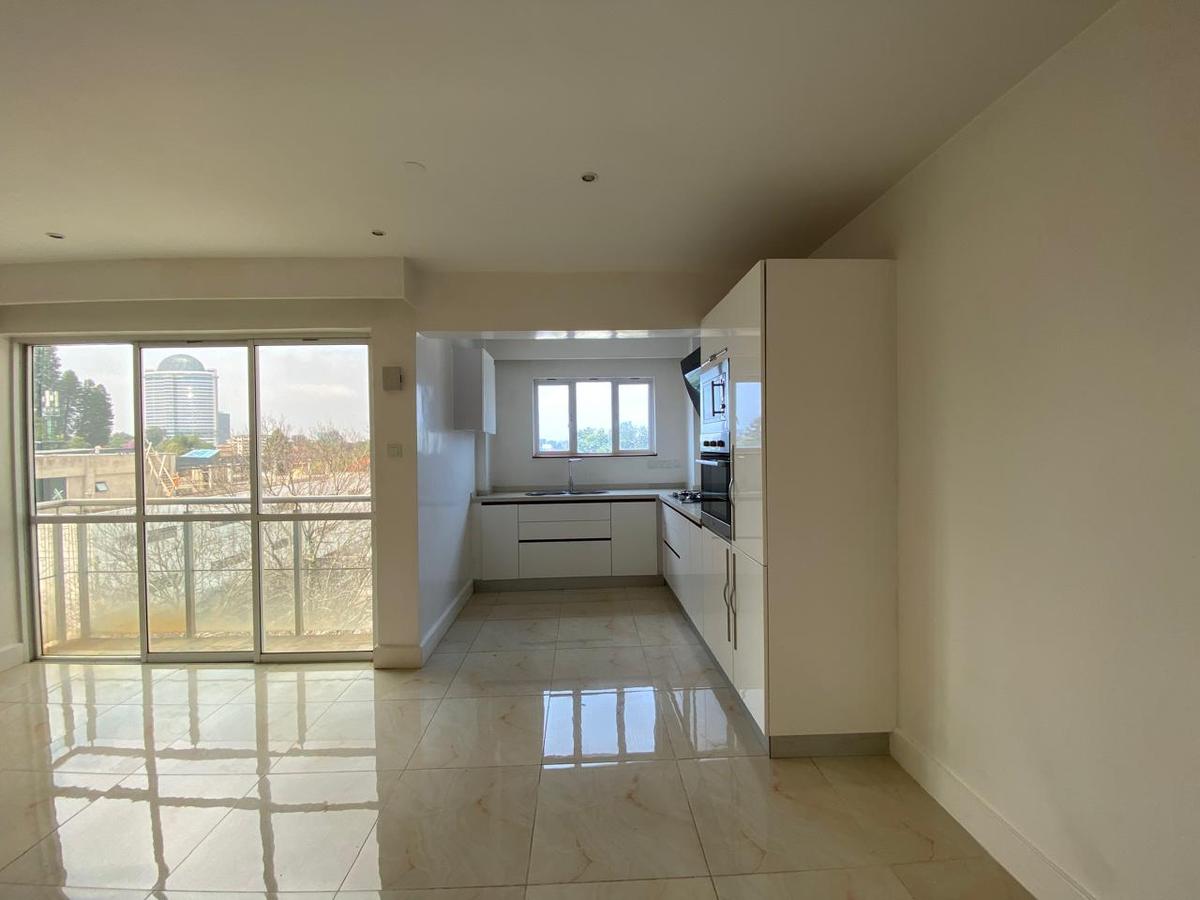 2 Bed Apartment with En Suite in Westlands Area - 6