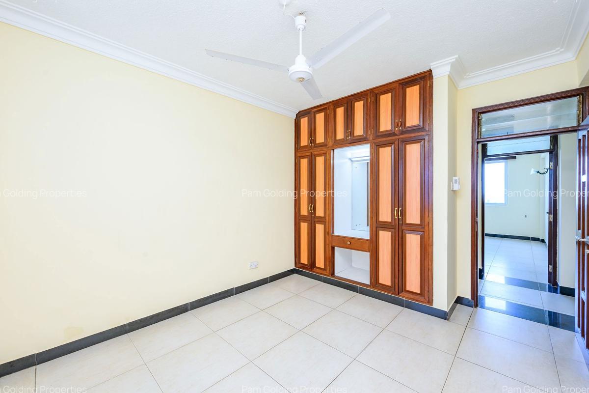 4 Bed Apartment with En Suite at Oceanic Road - 8