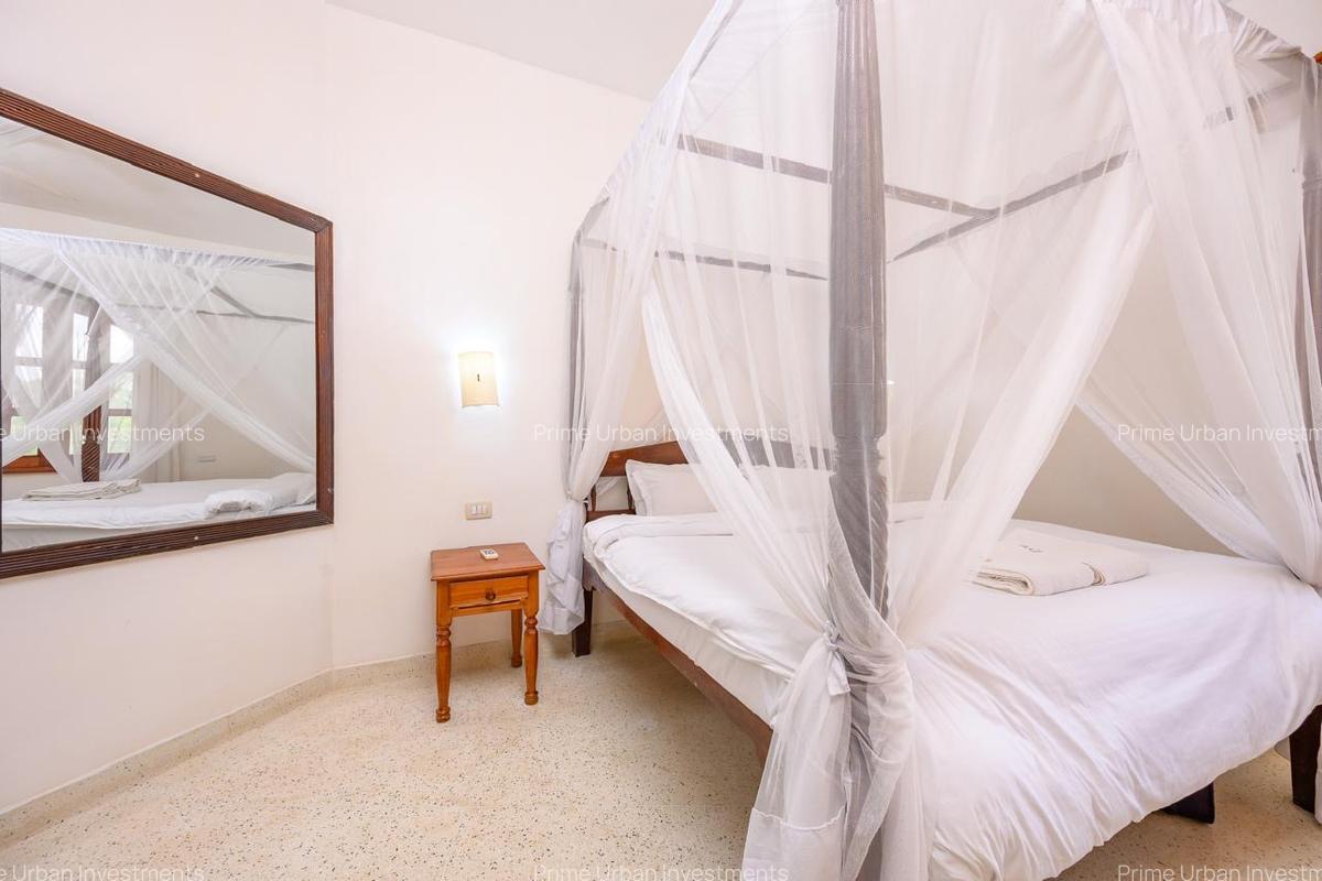 2 Bed Villa with En Suite at Ocean Beach Resort Malindi - 10