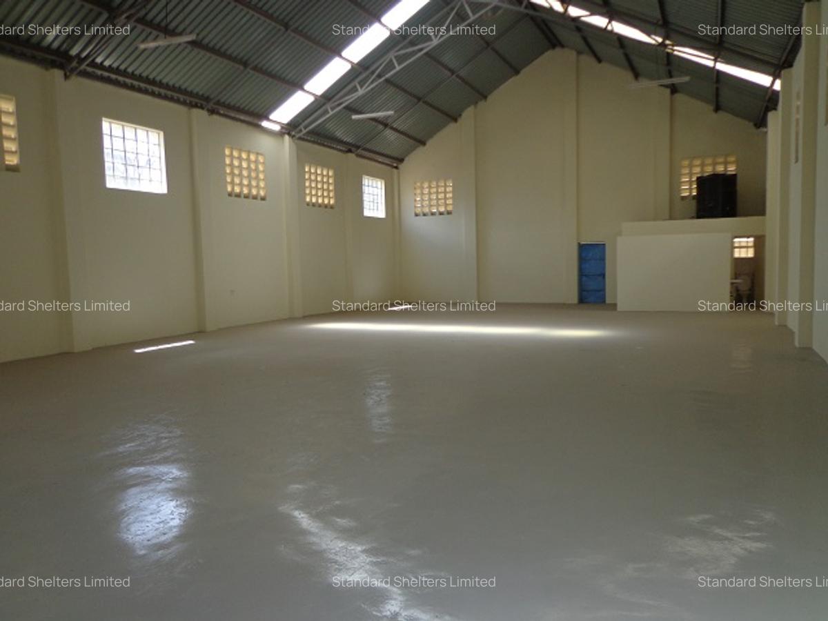 4,500 ft² Warehouse with Backup Generator in Industrial Area - 10