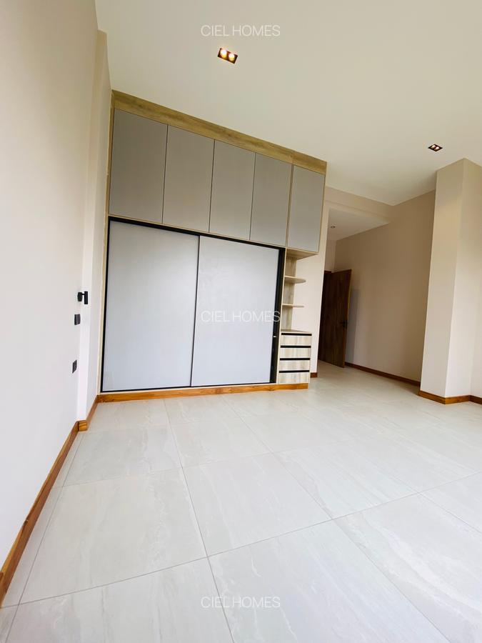 4 Bed House with En Suite in Loresho - 14
