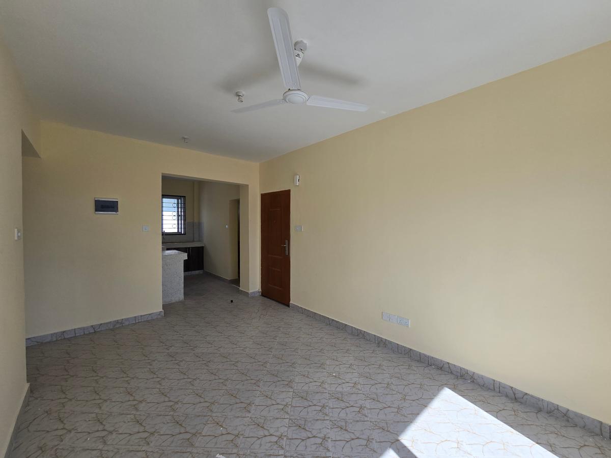 2 Bed Apartment with En Suite in Mtwapa - 17