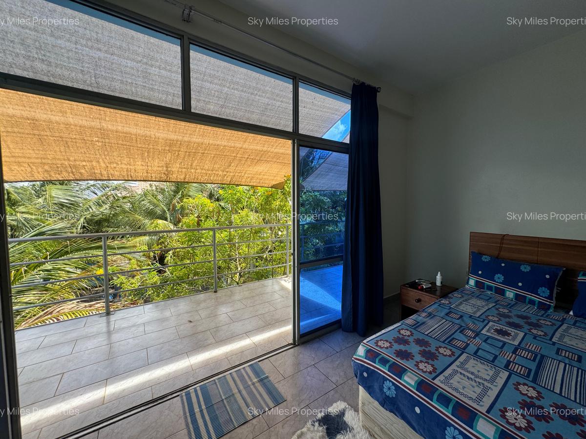 3 Bed Villa with En Suite at Diani Airport - 10